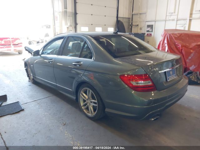 Photo 2 VIN: WDDGF4HB1CR227570 - MERCEDES-BENZ C 250 