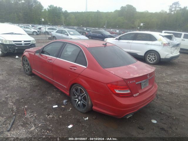 Photo 2 VIN: WDDGF4HB1DA766433 - MERCEDES-BENZ C 250 