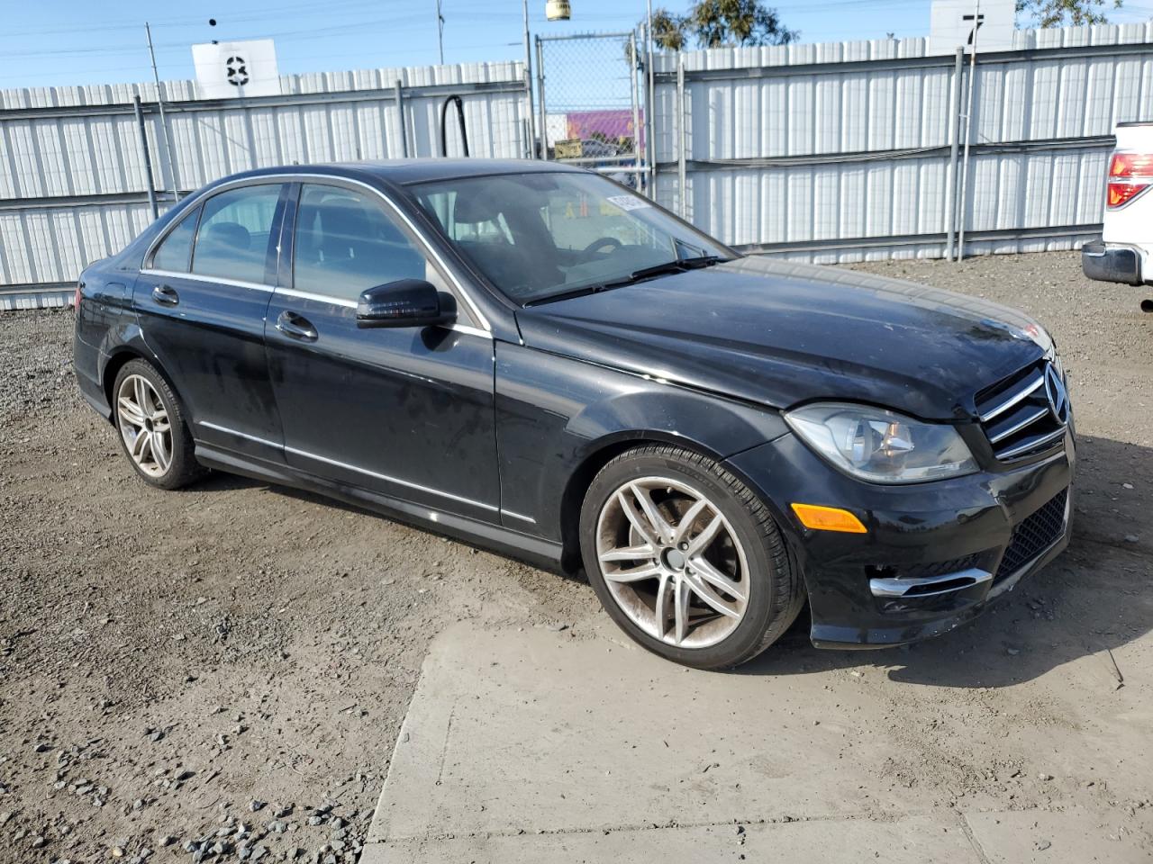 Photo 3 VIN: WDDGF4HB1DA796936 - MERCEDES-BENZ C-KLASSE 