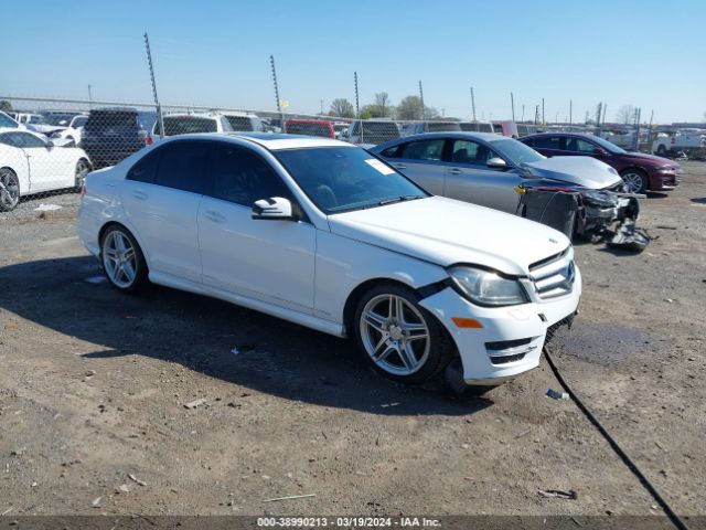 Photo 0 VIN: WDDGF4HB1DA798217 - MERCEDES-BENZ C 250 