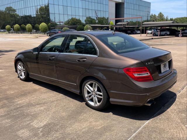 Photo 2 VIN: WDDGF4HB1DA827196 - MERCEDES-BENZ C 250 