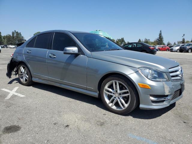 Photo 3 VIN: WDDGF4HB1DA827697 - MERCEDES-BENZ C 250 