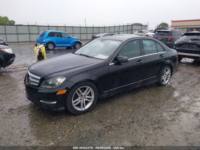 Photo 1 VIN: WDDGF4HB1DA828364 - MERCEDES-BENZ C 