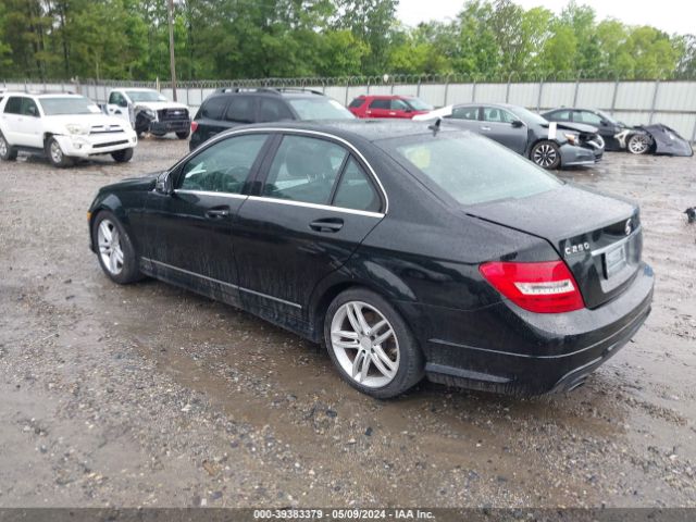 Photo 2 VIN: WDDGF4HB1DA828364 - MERCEDES-BENZ C 