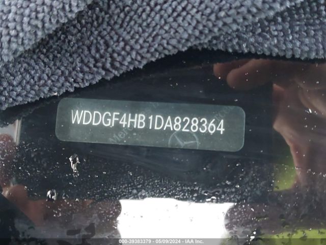 Photo 8 VIN: WDDGF4HB1DA828364 - MERCEDES-BENZ C 