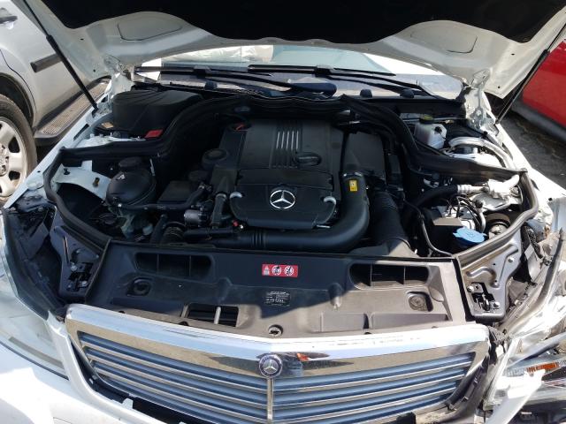 Photo 6 VIN: WDDGF4HB1DA857587 - MERCEDES-BENZ C 250 