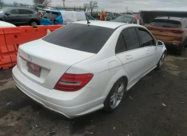 Photo 3 VIN: WDDGF4HB1DG007052 - MERCEDES-BENZ C 250 