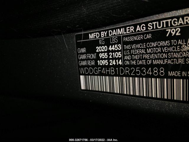 Photo 8 VIN: WDDGF4HB1DR253488 - MERCEDES-BENZ C-CLASS 