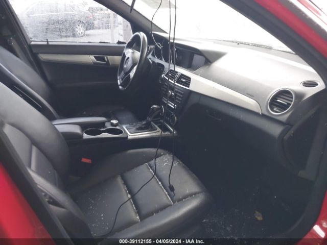 Photo 4 VIN: WDDGF4HB1DR255712 - MERCEDES-BENZ C 