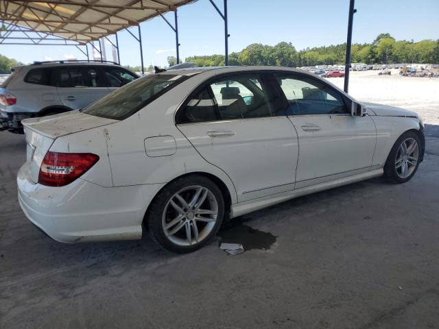 Photo 2 VIN: WDDGF4HB1DR256391 - MERCEDES-BENZ C-CLASS 