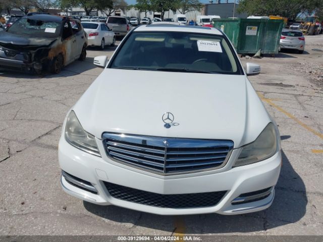 Photo 5 VIN: WDDGF4HB1DR262854 - MERCEDES-BENZ C 250 