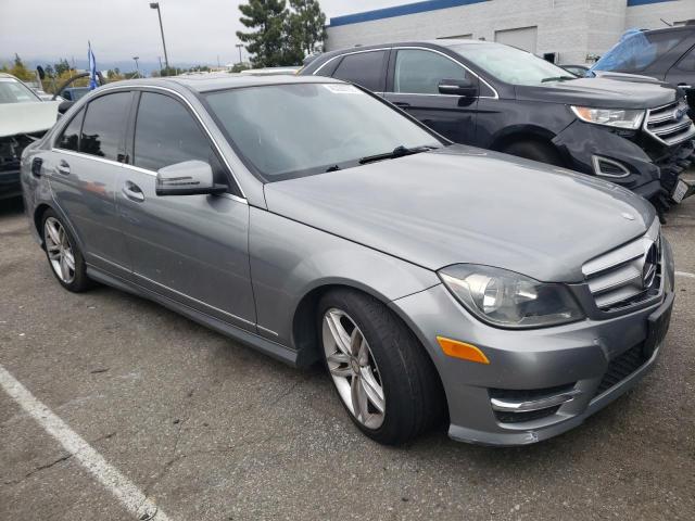 Photo 3 VIN: WDDGF4HB1DR265432 - MERCEDES-BENZ C 250 