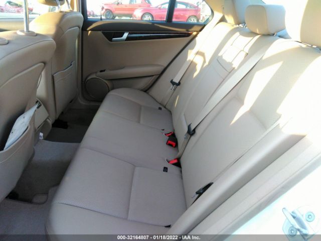 Photo 7 VIN: WDDGF4HB1DR269500 - MERCEDES-BENZ C-CLASS 