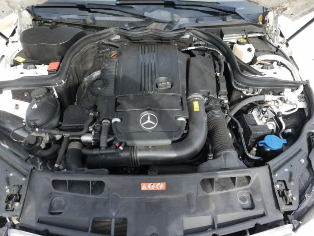 Photo 6 VIN: WDDGF4HB1DR276639 - MERCEDES-BENZ C 250 