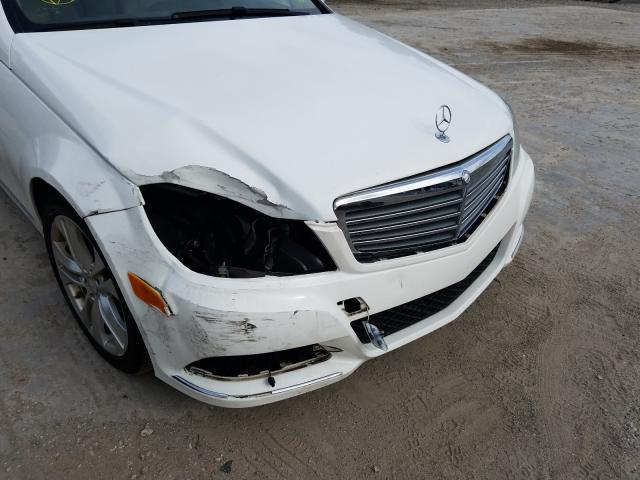 Photo 8 VIN: WDDGF4HB1DR276639 - MERCEDES-BENZ C 250 