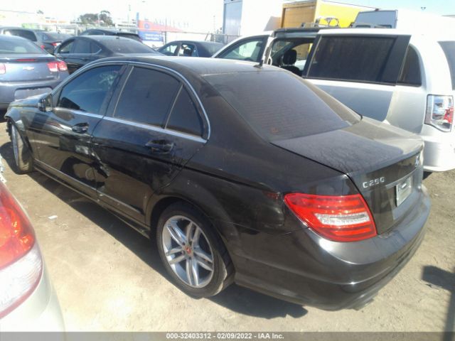 Photo 2 VIN: WDDGF4HB1DR280870 - MERCEDES-BENZ C-CLASS 