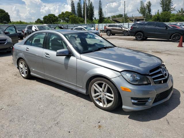 Photo 3 VIN: WDDGF4HB1EG251933 - MERCEDES-BENZ C 250 