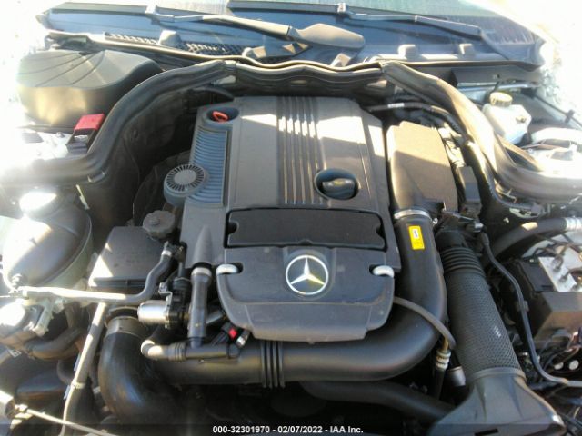 Photo 9 VIN: WDDGF4HB2CA602168 - MERCEDES-BENZ C-CLASS 