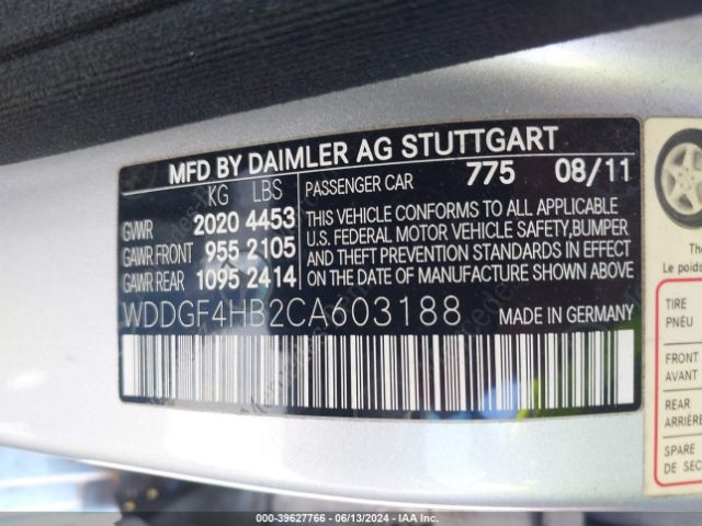 Photo 8 VIN: WDDGF4HB2CA603188 - MERCEDES-BENZ C-CLASS 