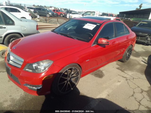 Photo 1 VIN: WDDGF4HB2CA612439 - MERCEDES-BENZ C 250 