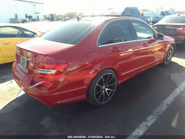 Photo 3 VIN: WDDGF4HB2CA612439 - MERCEDES-BENZ C 250 