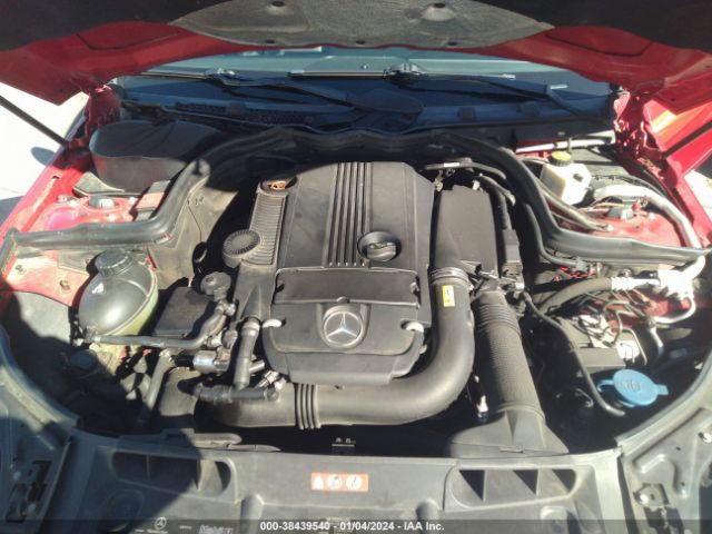 Photo 9 VIN: WDDGF4HB2CA612439 - MERCEDES-BENZ C 250 