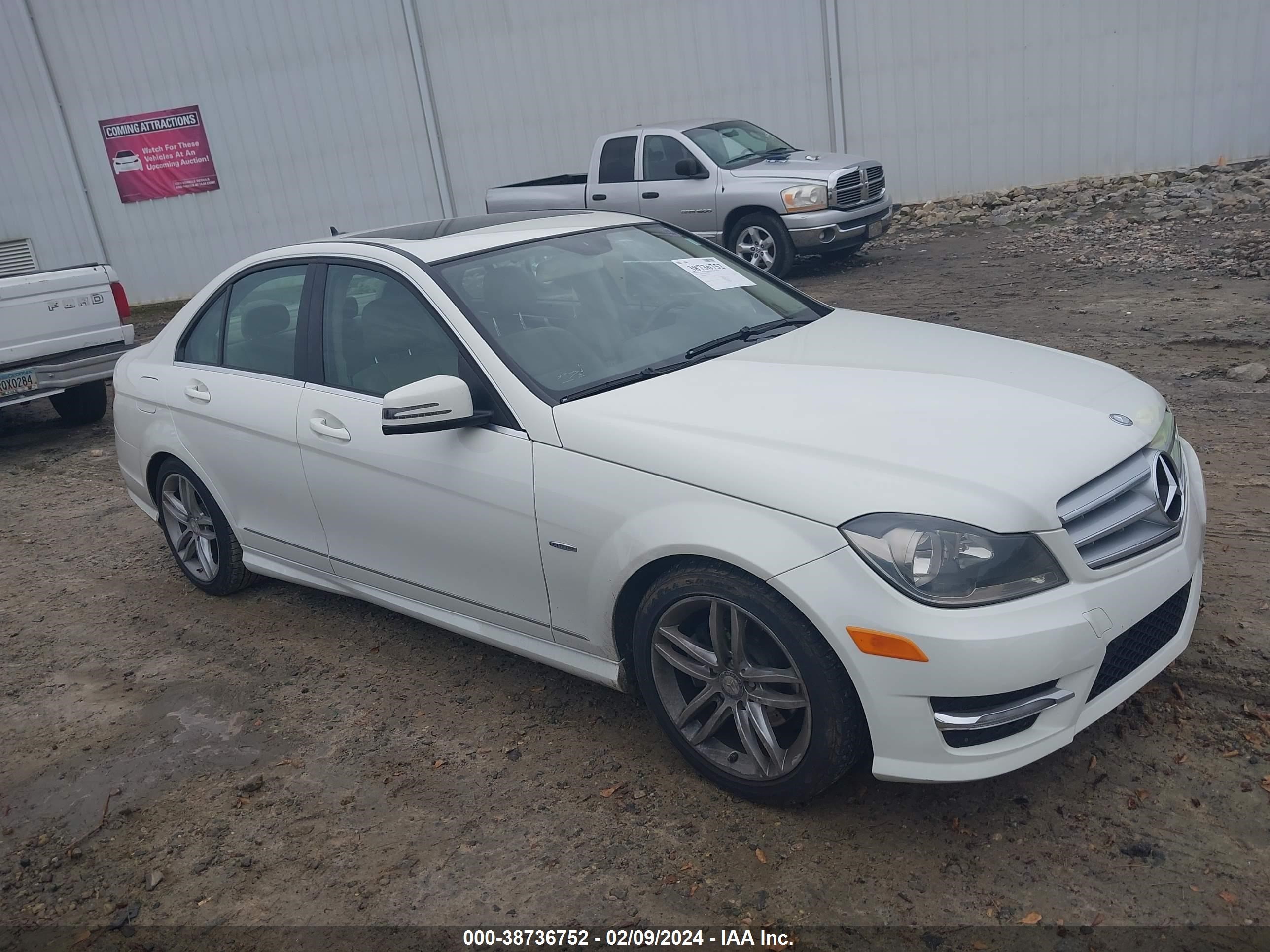 Photo 0 VIN: WDDGF4HB2CA653931 - MERCEDES-BENZ C-KLASSE 