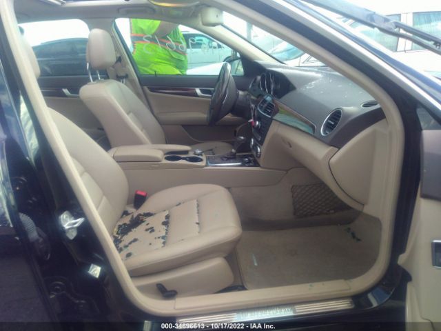 Photo 4 VIN: WDDGF4HB2CA654660 - MERCEDES-BENZ C 250 