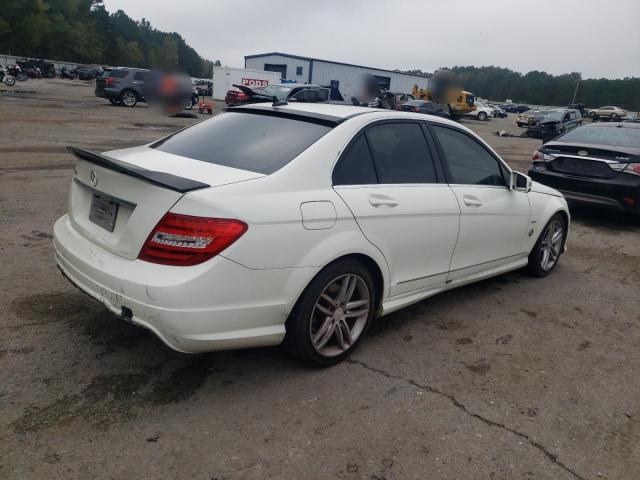 Photo 2 VIN: WDDGF4HB2CA657445 - MERCEDES-BENZ C 250 