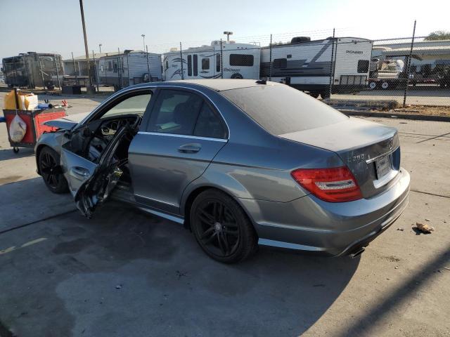 Photo 1 VIN: WDDGF4HB2CA713576 - MERCEDES-BENZ C 250 