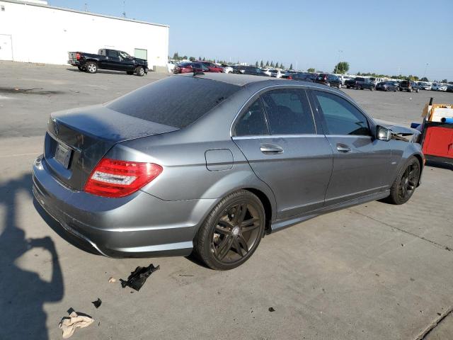 Photo 2 VIN: WDDGF4HB2CA713576 - MERCEDES-BENZ C 250 