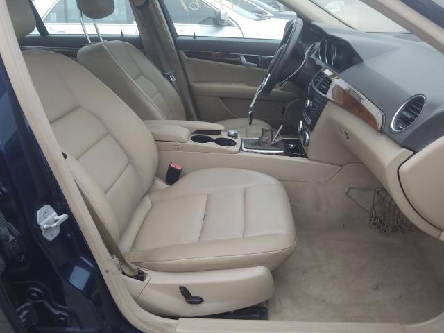 Photo 4 VIN: WDDGF4HB2CR198516 - MERCEDES-BENZ C 250 