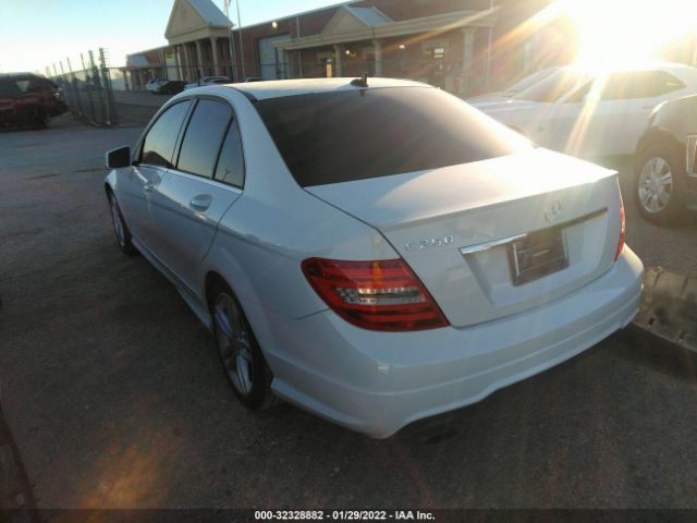 Photo 2 VIN: WDDGF4HB2CR215170 - MERCEDES-BENZ C-CLASS 