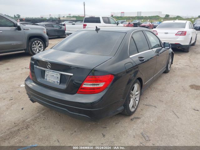 Photo 3 VIN: WDDGF4HB2DA790899 - MERCEDES-BENZ C 250 