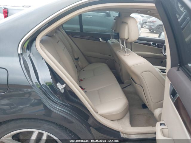 Photo 7 VIN: WDDGF4HB2DA790899 - MERCEDES-BENZ C 250 