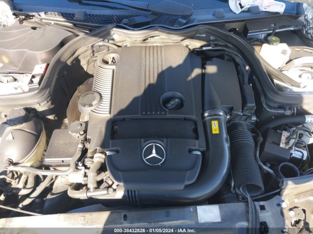 Photo 9 VIN: WDDGF4HB2DA831810 - MERCEDES-BENZ C 250 