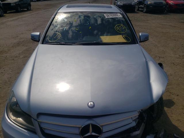 Photo 6 VIN: WDDGF4HB2DA834982 - MERCEDES-BENZ C 250 