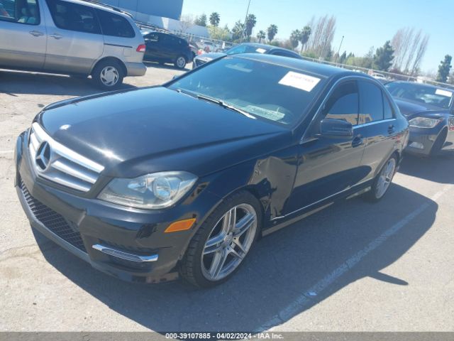 Photo 1 VIN: WDDGF4HB2DA858036 - MERCEDES-BENZ C 250 