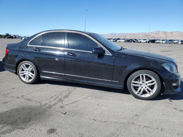 Photo 3 VIN: WDDGF4HB2DA863589 - MERCEDES-BENZ C 250 