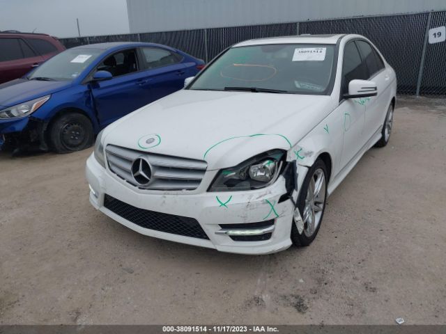 Photo 5 VIN: WDDGF4HB2DA864855 - MERCEDES-BENZ C 250 