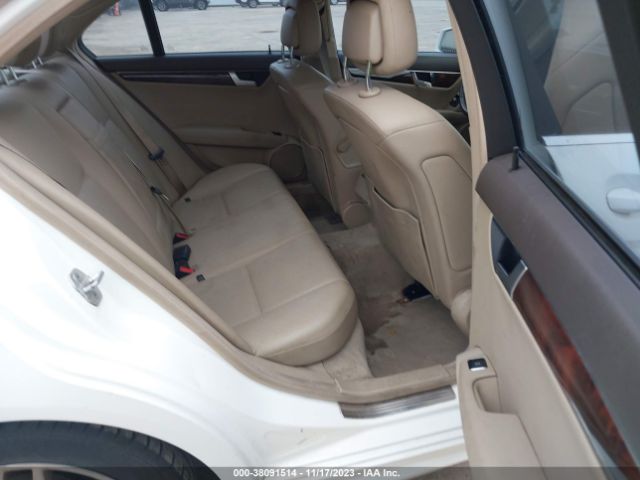 Photo 7 VIN: WDDGF4HB2DA864855 - MERCEDES-BENZ C 250 