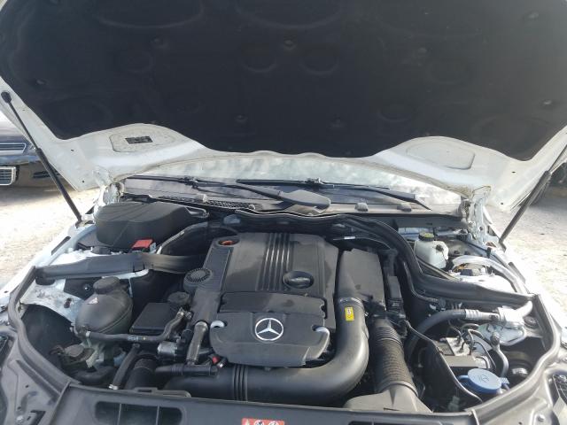 Photo 6 VIN: WDDGF4HB2DR244508 - MERCEDES-BENZ C 250 