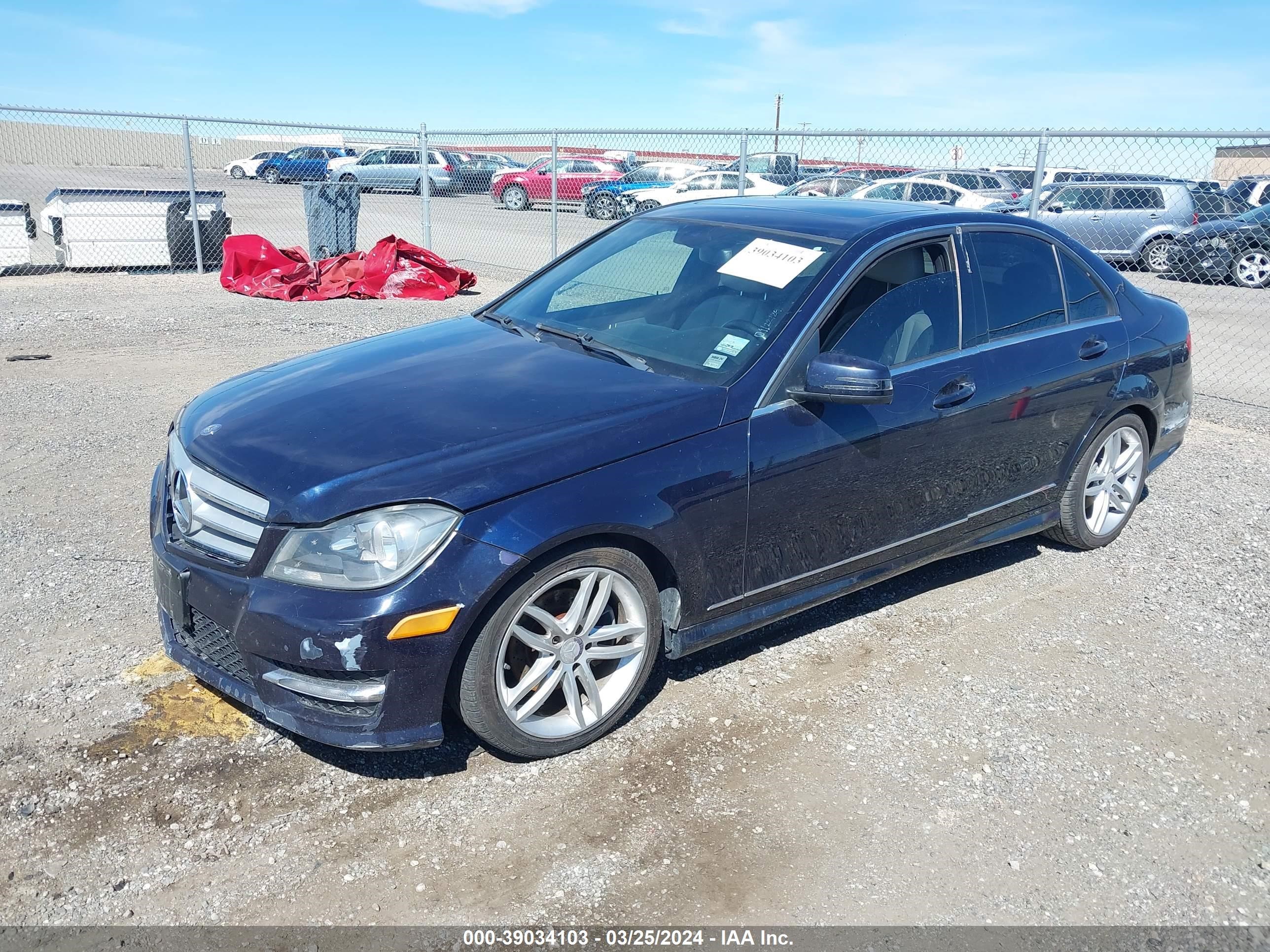 Photo 1 VIN: WDDGF4HB2DR268937 - MERCEDES-BENZ NULL 