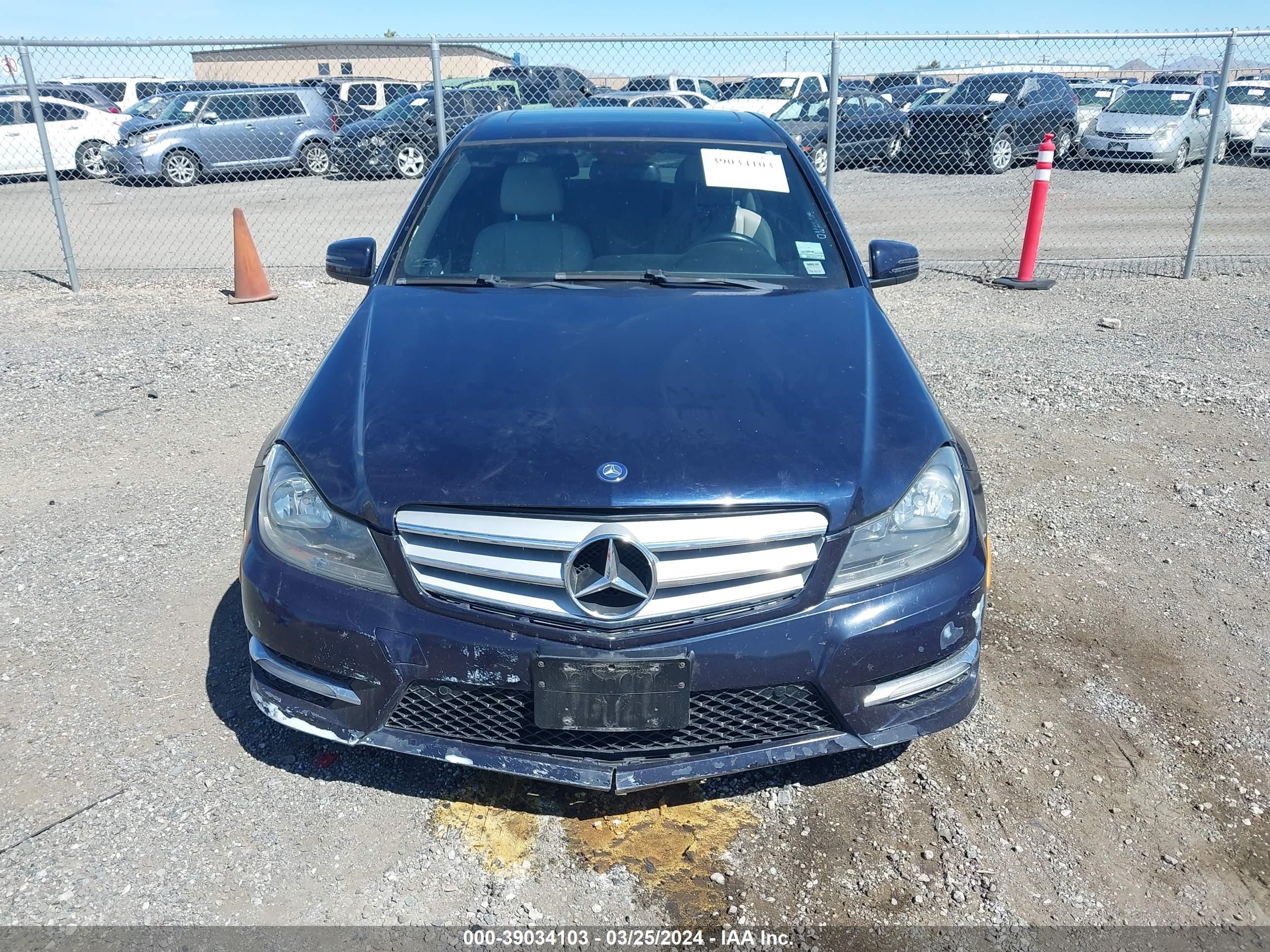 Photo 11 VIN: WDDGF4HB2DR268937 - MERCEDES-BENZ NULL 