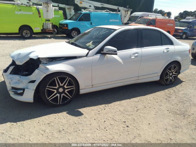 Photo 1 VIN: WDDGF4HB2DR272504 - MERCEDES-BENZ C-CLASS 