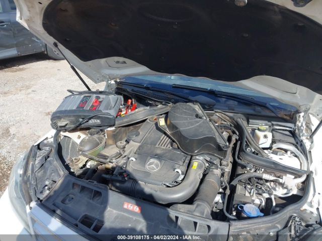 Photo 9 VIN: WDDGF4HB2DR285656 - MERCEDES-BENZ C 250 