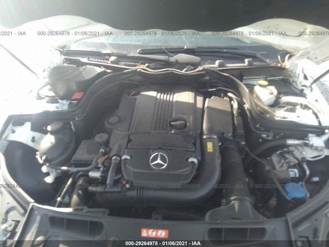 Photo 9 VIN: WDDGF4HB2EA957828 - MERCEDES-BENZ C-CLASS 