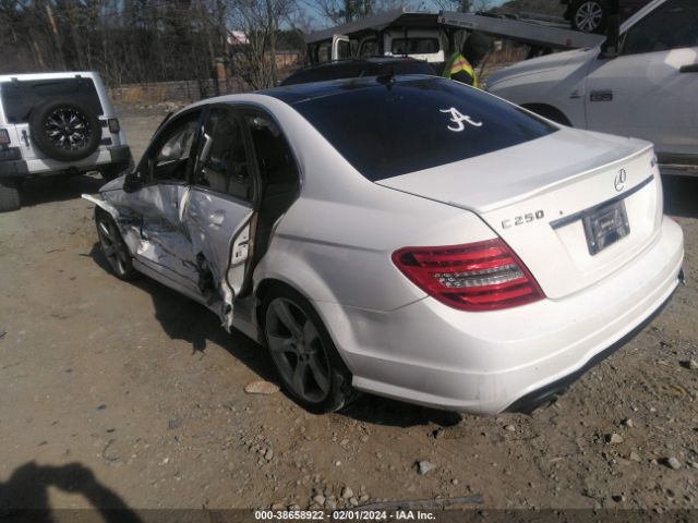 Photo 2 VIN: WDDGF4HB2EA963841 - MERCEDES-BENZ C 250 