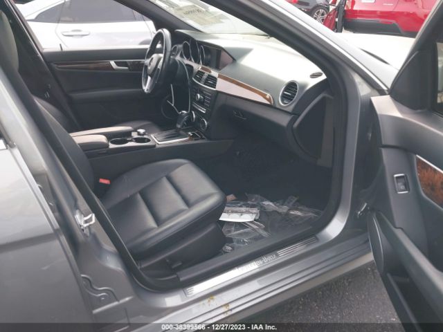 Photo 4 VIN: WDDGF4HB2EA964150 - MERCEDES-BENZ C 250 