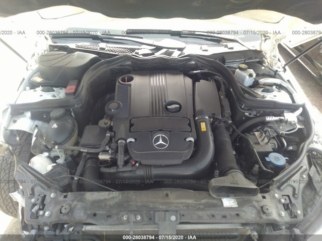 Photo 9 VIN: WDDGF4HB2EA966500 - MERCEDES-BENZ C-CLASS 